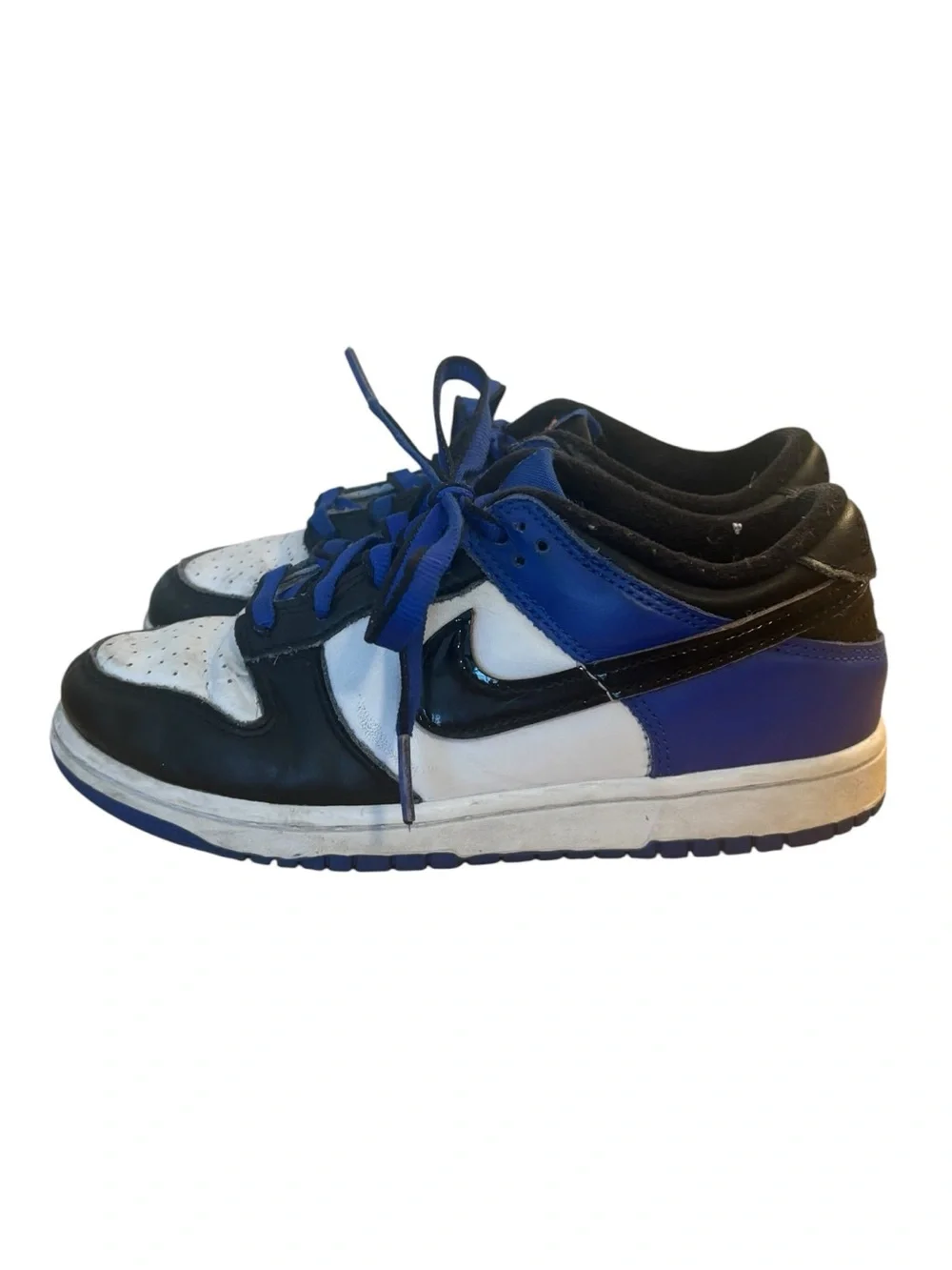 Nike Dunk Low SE Grade School Sneakers